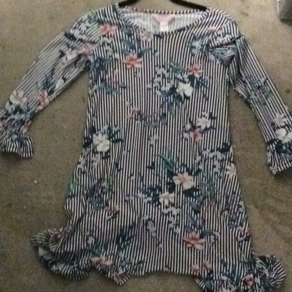 Kids feminine church dress - Picture 2 of 3